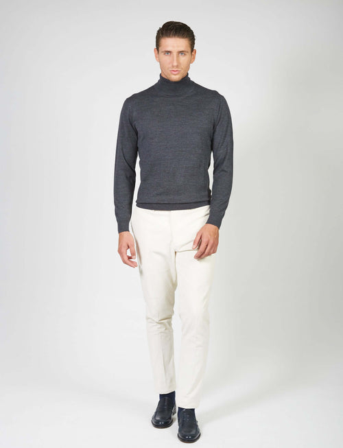 Dolcevita basic in lana merino_Luigi Fusaro
