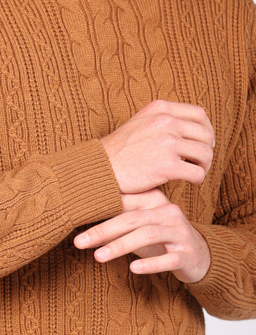 Maglia collo alto a trecce in misto lana |Colore:Cammello