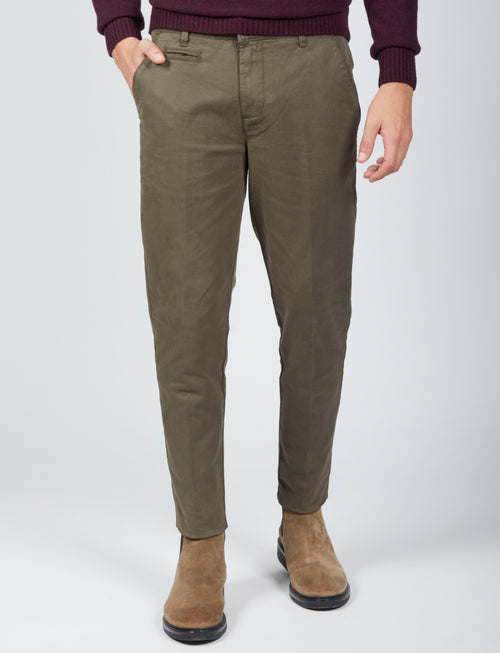 Pantaloni basici in tessuto twill |Colore:Verde militare