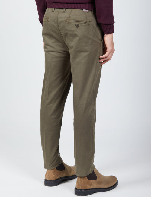 Pantaloni basici in tessuto twill |Colore:Verde militare