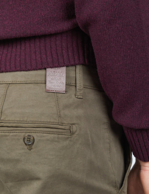 Pantaloni basici in tessuto twill |Colore:Verde militare
