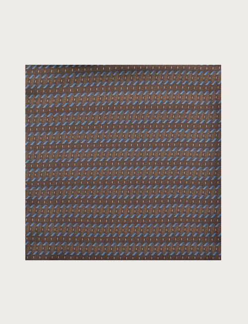 Foulard in seta moro con fantasia geometrica azzurra luigi fusaro