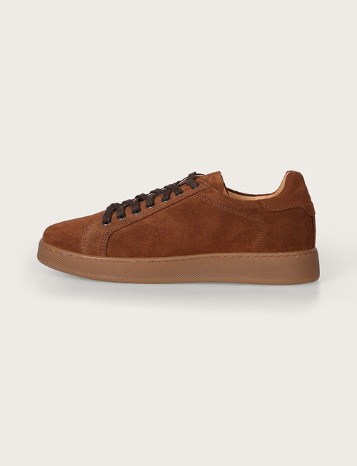Sneakers in camoscio con suola in gomma luigi fusaro
