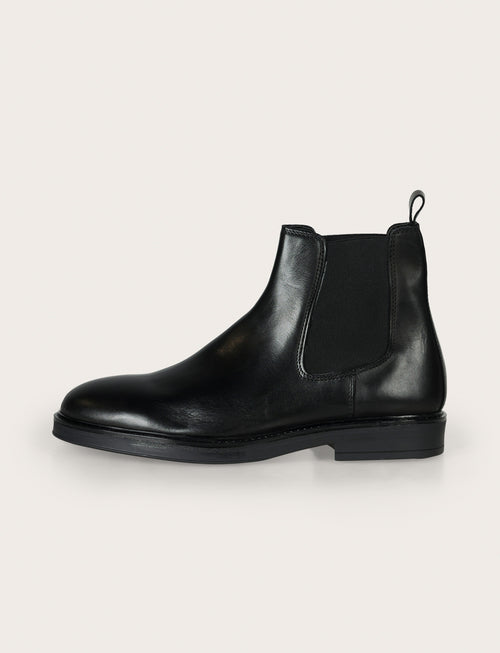 Stivaletto Chelsea in pelle con fondo in gomma |Colore:Nero