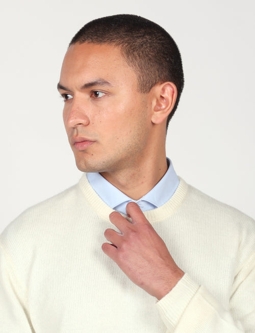 Maglia girocollo tinta unita in lana lambswool |Colore:Panna
