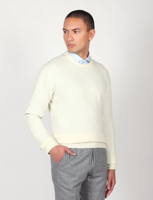 Maglia girocollo tinta unita in lana lambswool |Colore:Panna