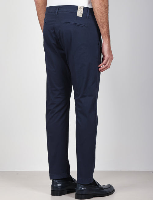 Pantaloni in gabardine di cotone stretch |Colore:Blu