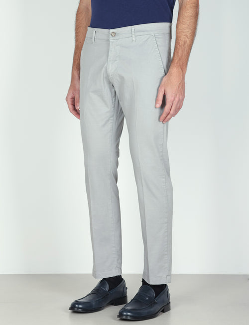 Pantaloni in gabardine di cotone stretch |Colore:Grigio