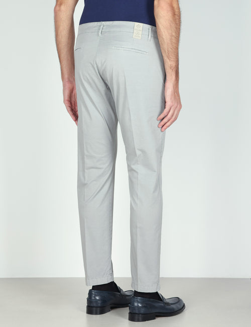 Pantaloni in gabardine di cotone stretch |Colore:Grigio