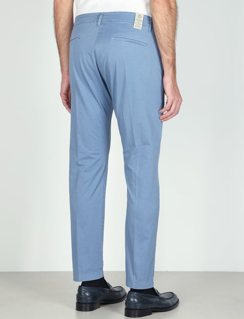 Pantaloni in gabardine di cotone stretch |Colore:Avio