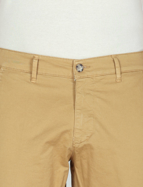 Pantaloni in gabardine di cotone stretch |Colore:Senape