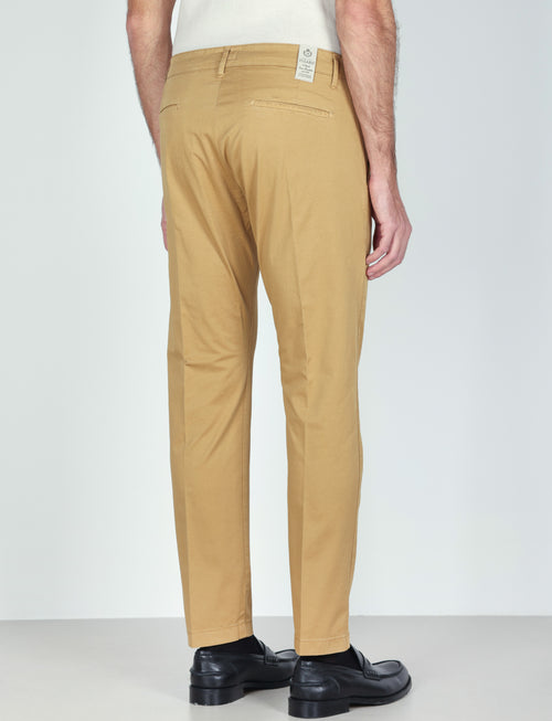 Pantaloni in gabardine di cotone stretch |Colore:Senape