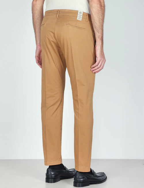 Pantaloni in gabardine di cotone stretch |Colore:Bruciato