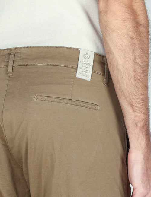 Pantaloni in gabardine di cotone stretch |Colore:Nocciola