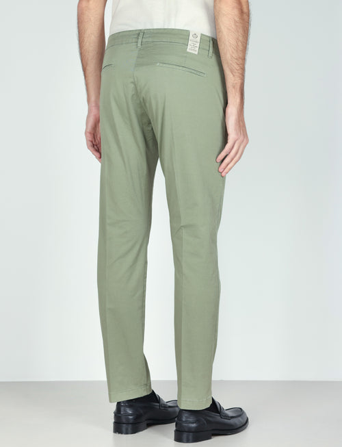 Pantaloni in gabardine di cotone stretch |Colore:Edera