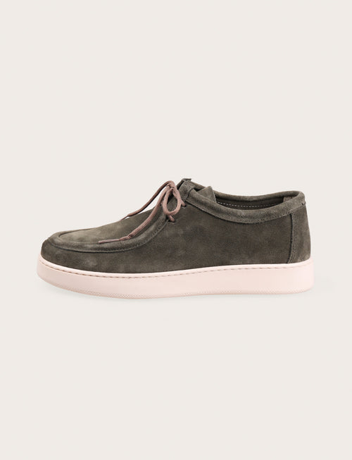 Scarpe stringate in camoscio_Luigi Fusaro