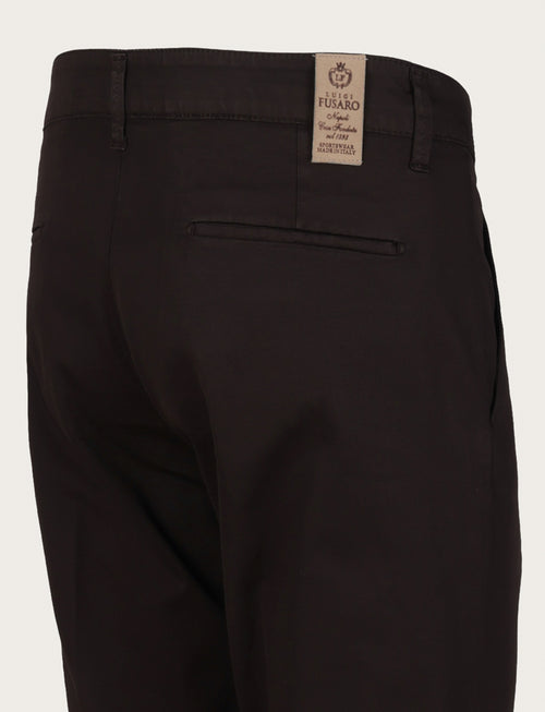 Pantaloni con pinces in cotone elasticizzato |Colore:Cioccolato