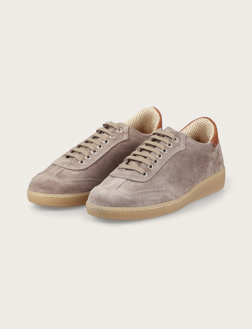 Sneakers in camoscio con suola in gomma_Luigi Fusaro
