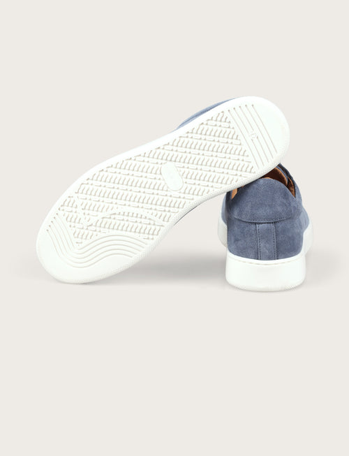 Sneakers in camoscio minimal con suola in gomma