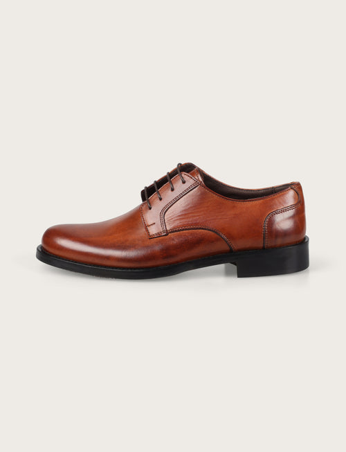 Scarpe derby in pelle liscia con lacci
