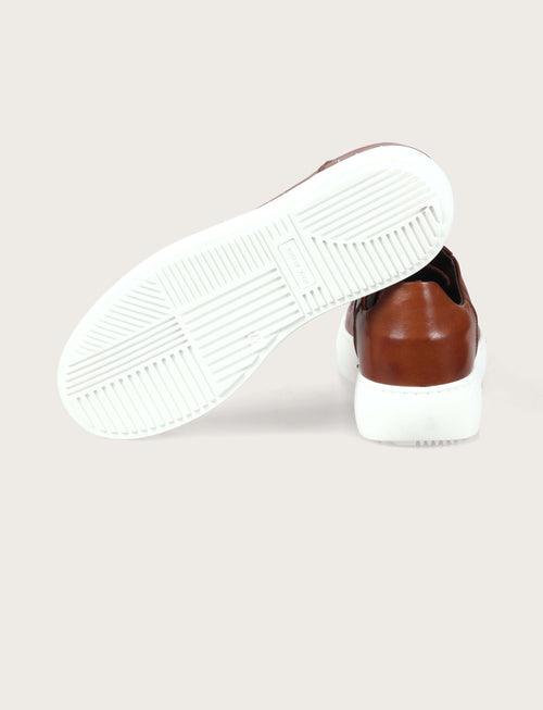Sneakers in pelle casual con suola in gomma_Luigi Fusaro