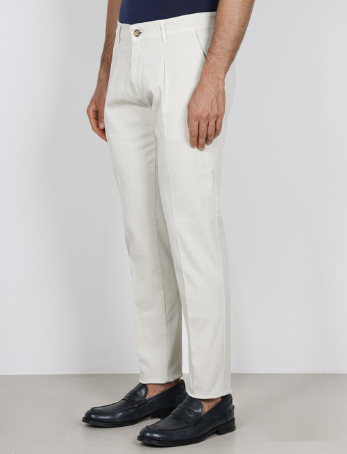 Pantaloni con pinces in cotone elasticizzato |Colore:Panna