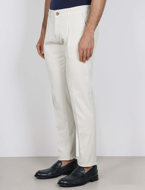 Pantaloni con pinces in cotone elasticizzato_Luigi Fusaro