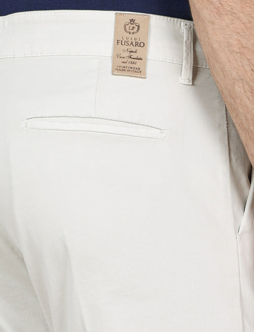 Pantaloni con pinces in cotone elasticizzato |Colore:Panna