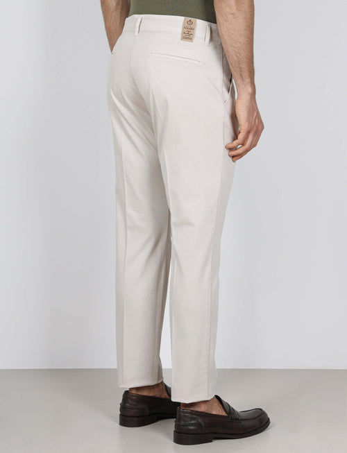 Pantaloni con pinces in cotone elasticizzato_Luigi Fusaro
