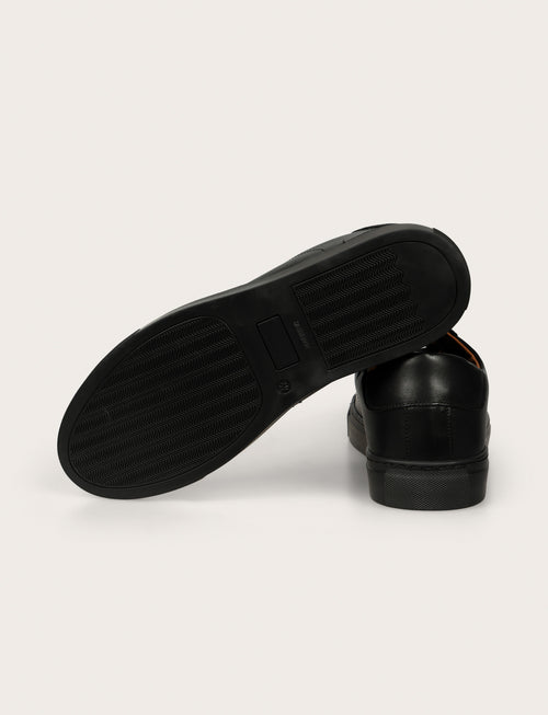 Sneakers in pelle crust |Colore:Nero