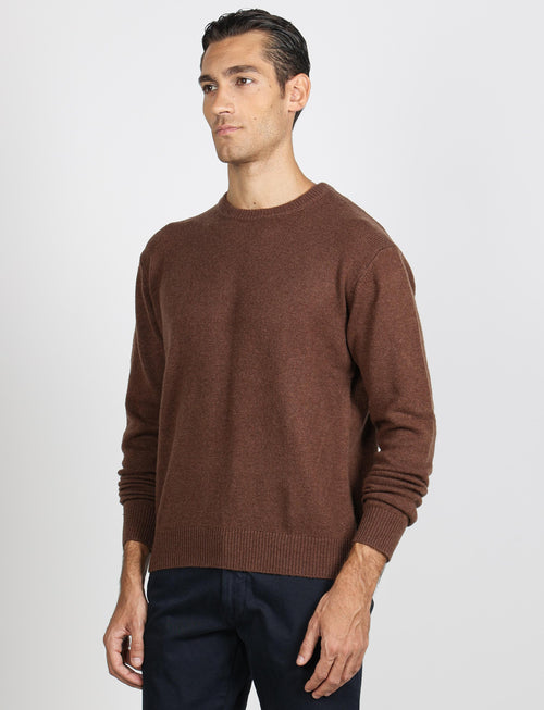 Maglia girocollo in lana lambswool |Colore:Moro