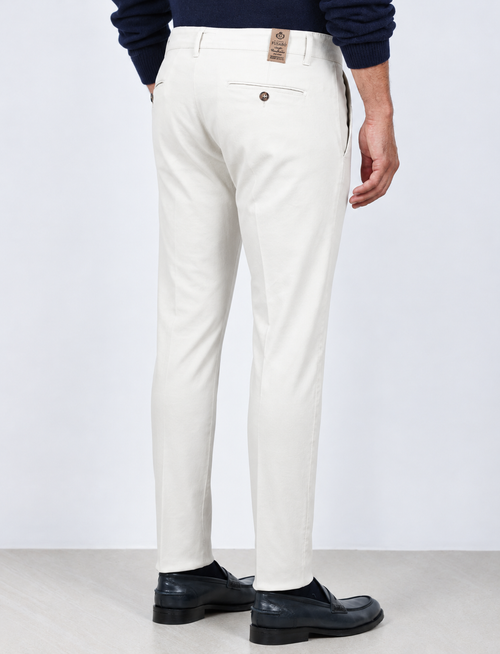 Pantaloni chino in cotone gabardine |Colore:Panna