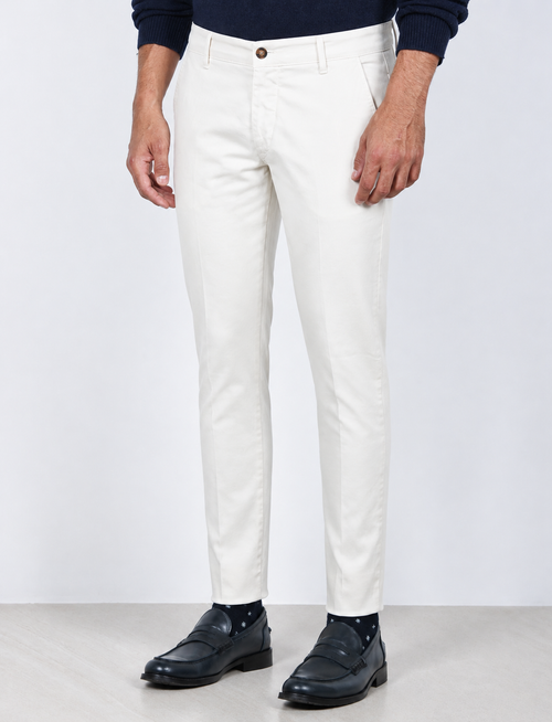 Pantaloni chino in cotone gabardine |Colore:Panna