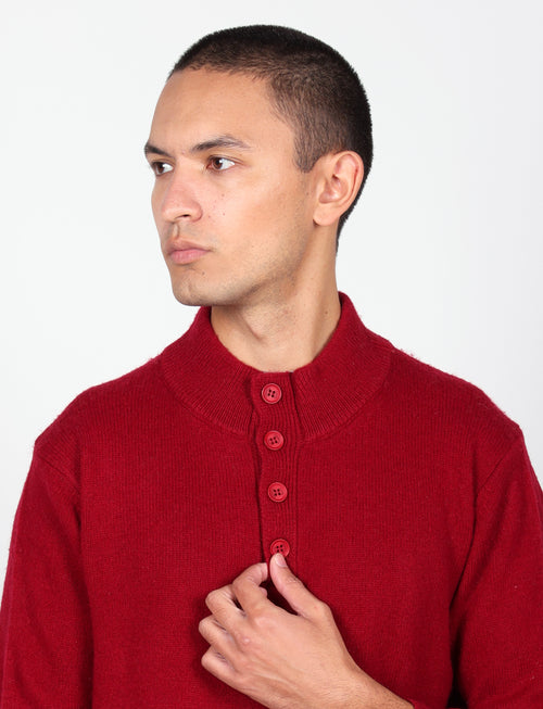 Maglia serafino in lambswool a quattro bottoni |Colore:Bordo