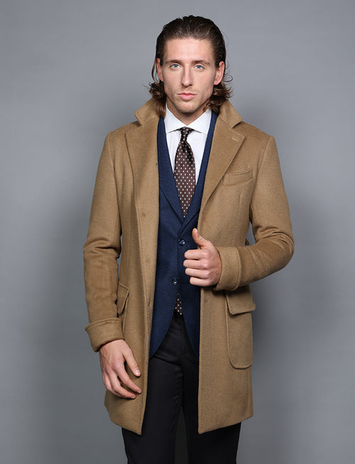 Cappotto in lana con martingala_Luigi Fusaro