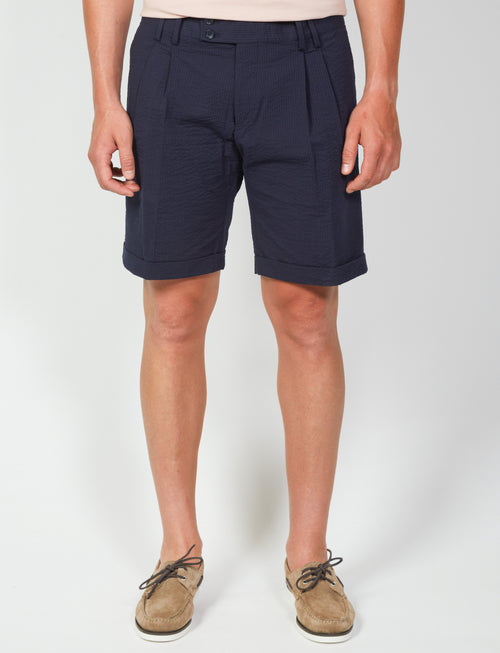 Bermuda in cotone goffrato con pinces