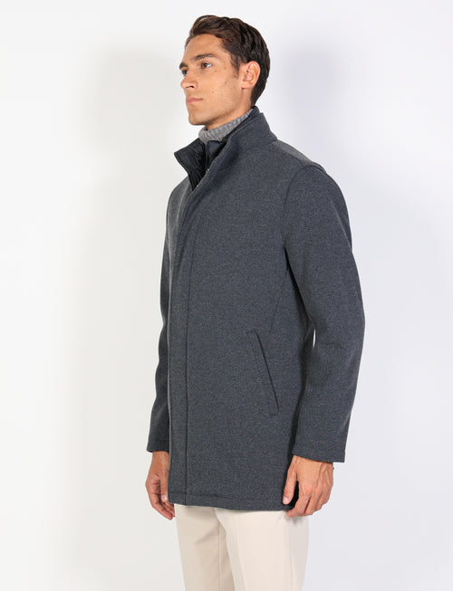 Cappotto in maglia con pettorina removibile_luigi fusaro