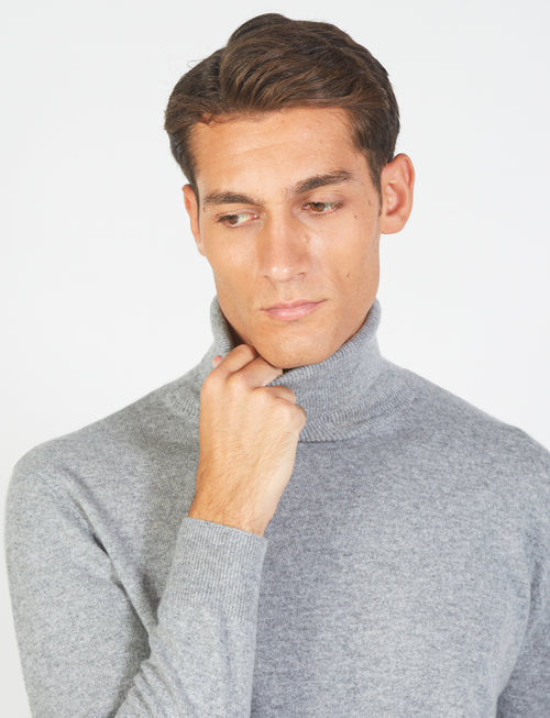 Cashmere turtleneck sweater 