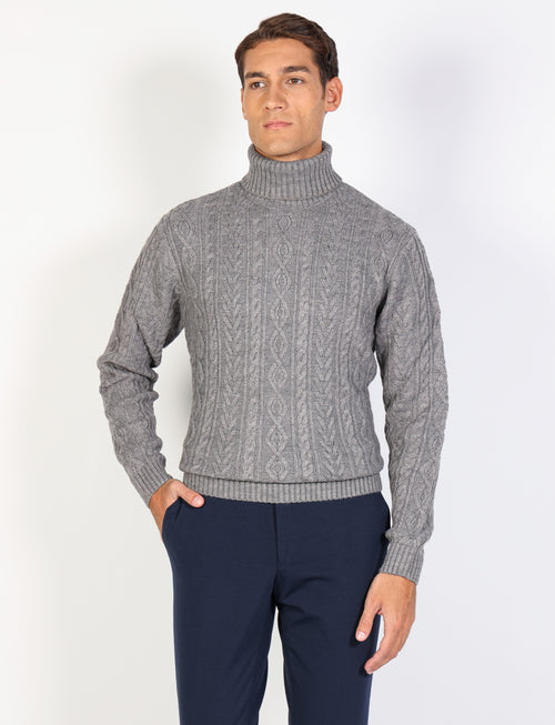 Wool turtleneck with diamonds and braids 