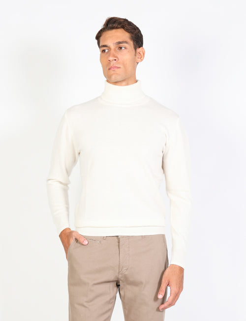 Cashmere turtleneck sweater 