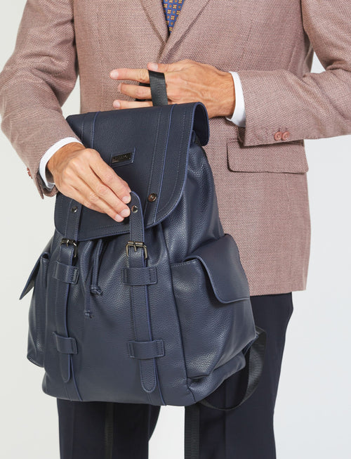 Zaino in eco-pelle con tasche