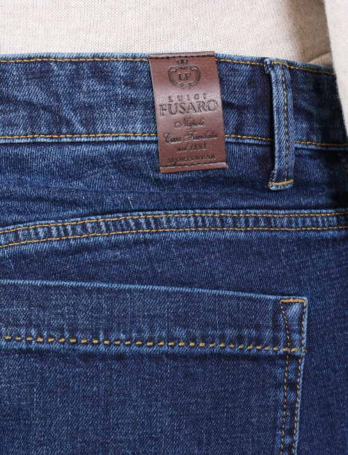Five pocket jeans