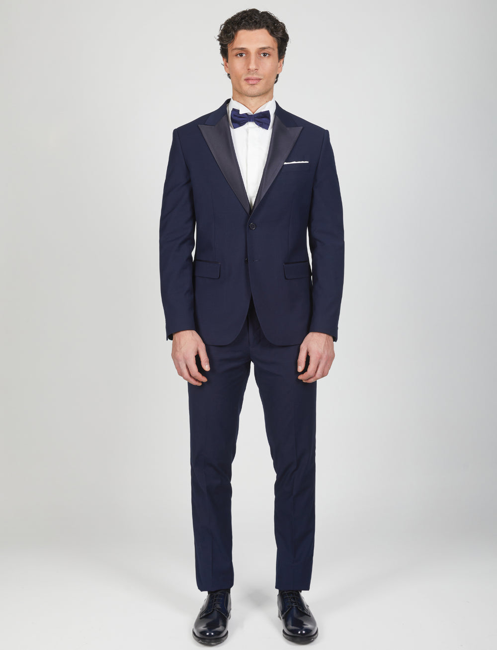 Satin peak lapel tuxedo suit 