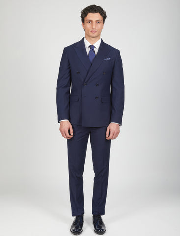Abito doppiopetto con revers classico
