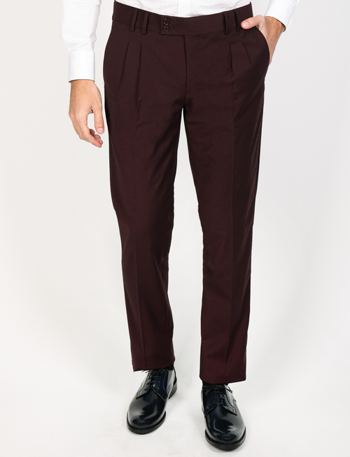 Abito doppiopetto con revers classico