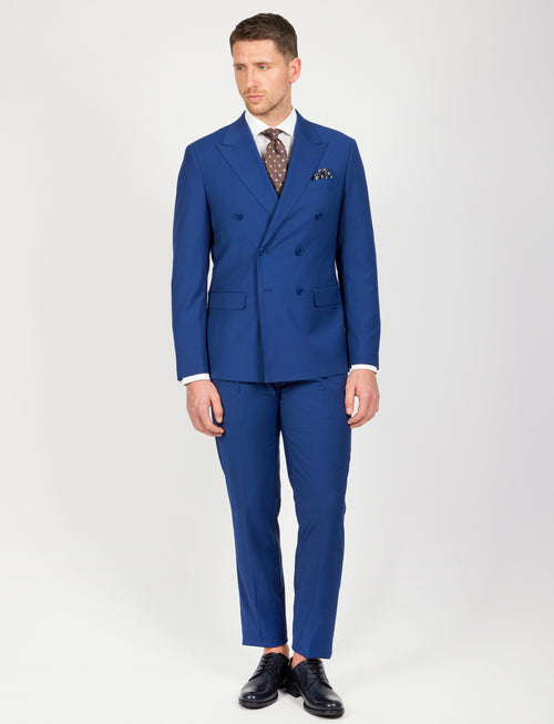 Abito doppiopetto con revers classico