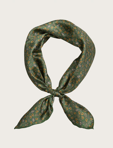 Foulard in seta fantasia cachemire su fondo verde