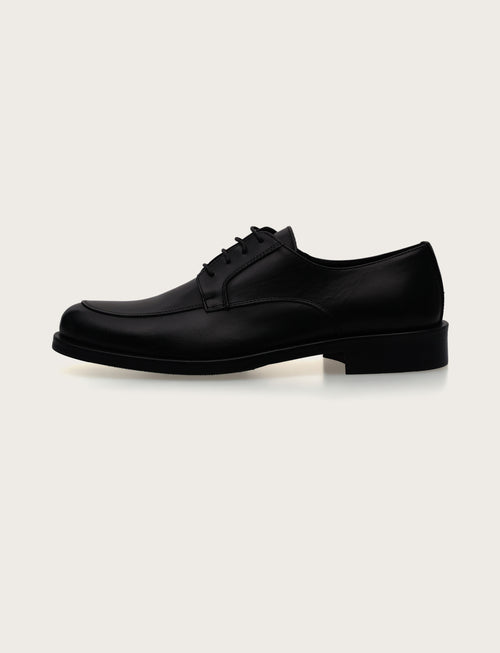Derby in pelle con tacco in cuoio