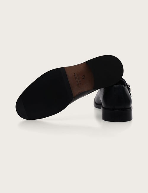 Scarpe doppia fibbia in pelle con tacco in cuoio