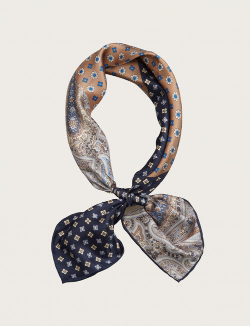 Foulard in seta multi fantasia quattro lati